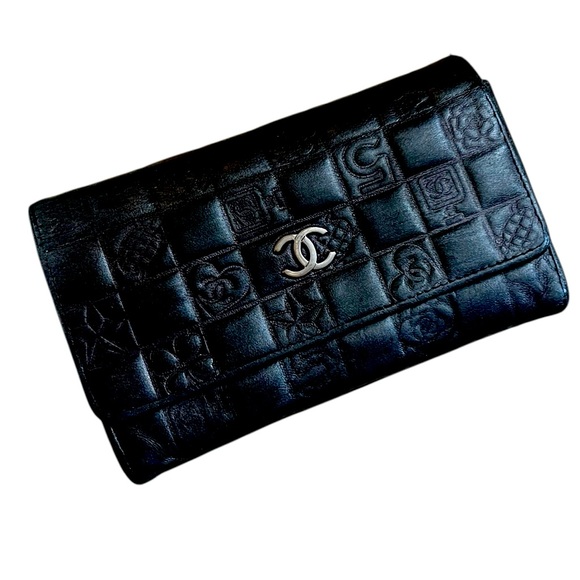 CHANEL Icon Lucky Charms Symbols Lamb Skin Long Snap Wallet w/ COA - Picture 1 of 16